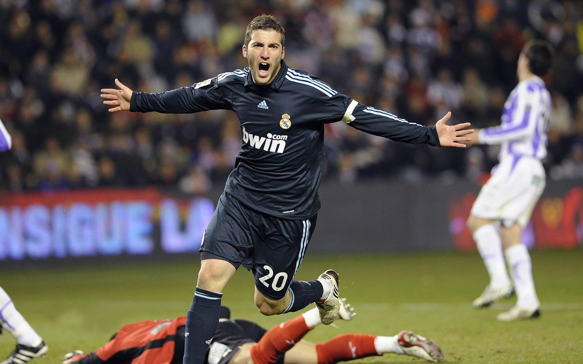 速度与耐力的较量：跨越长距离的极限竞速，速度耐力是什么意思